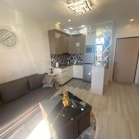 Jasmine Apartment In New Bulvar 巴统 外观 照片
