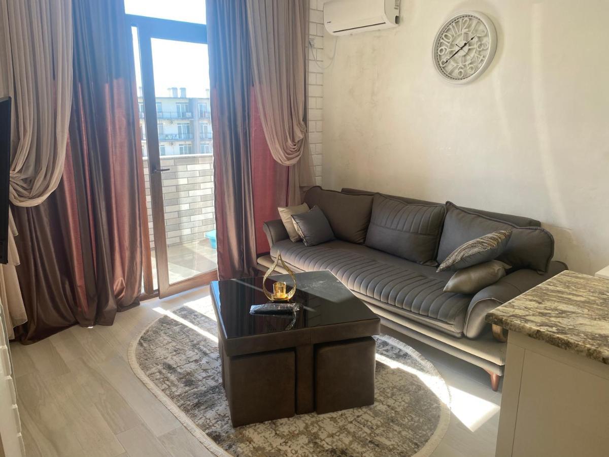 Jasmine Apartment In New Bulvar 巴统 外观 照片
