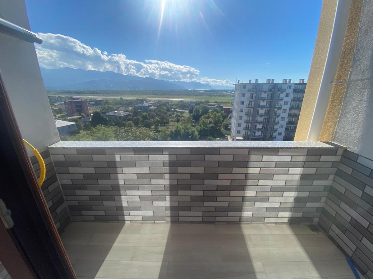 Jasmine Apartment In New Bulvar 巴统 外观 照片