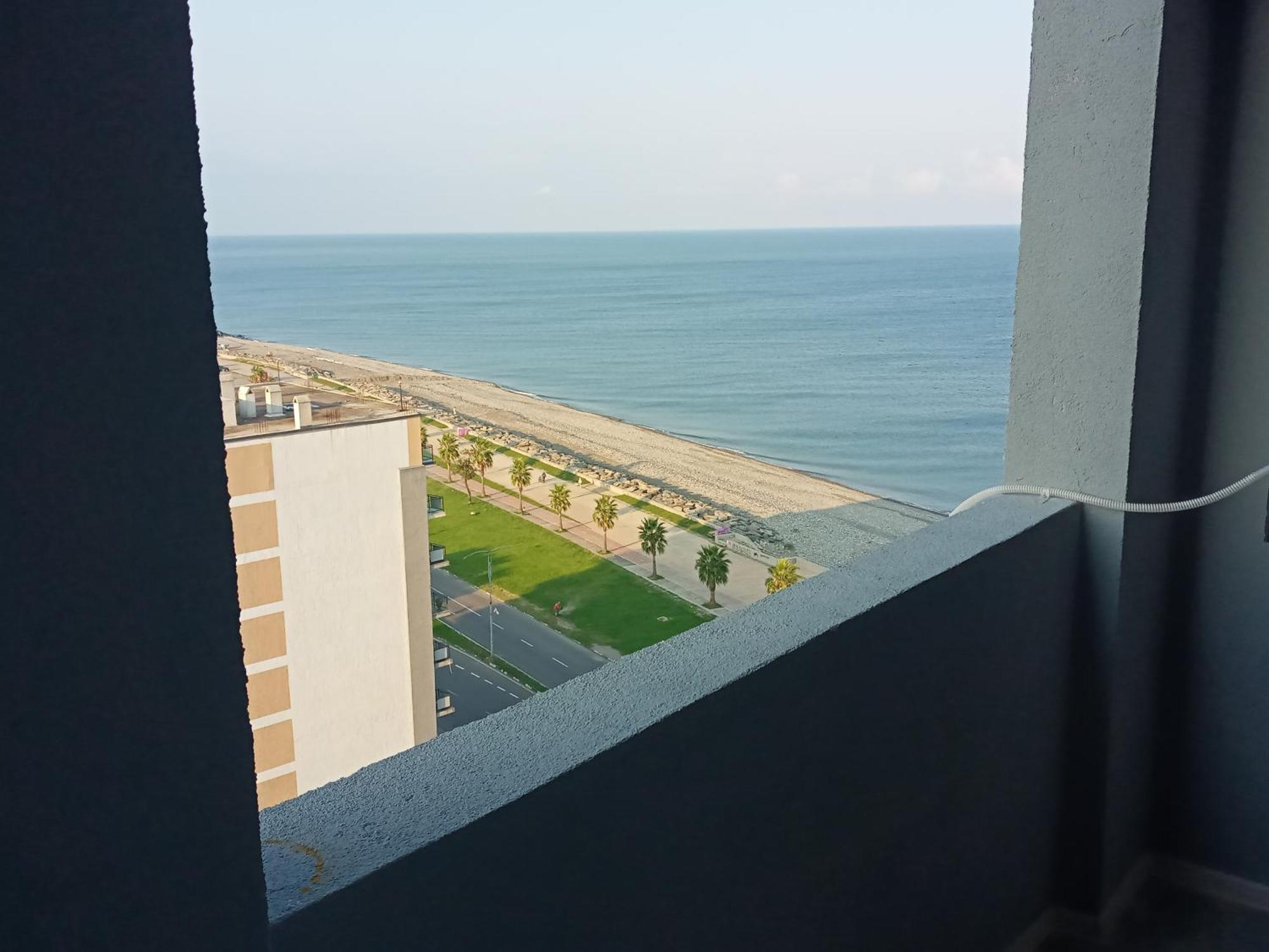 Jasmine Apartment In New Bulvar 巴统 外观 照片